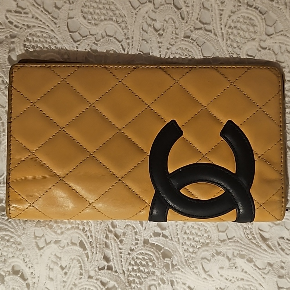 CHANEL tan/black quilted leather CC bifold long wallet- COLLECTOR GRADE ITEM